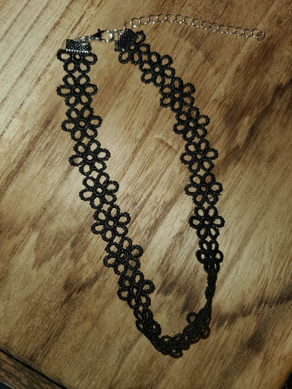 B2G1F Black Floral Choker Necklace - Picture 2 of 5